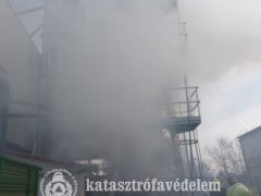 tűz kukoricatárolóban Nyírgyulajban
