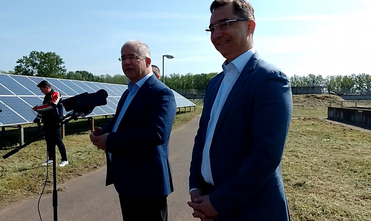 Kósa Lajos Papp László debreceni vízműnél