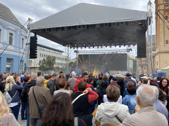 Felszántotta a színpadot Tóth Gabi és a Fricska Táncegyüttes Nyíregyházán