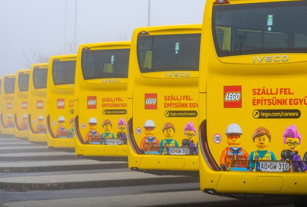 LEGO buszok
