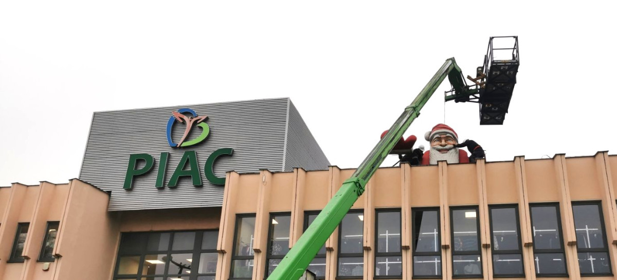 Már integet a nyíregyházi Búza téri piac Mikulása