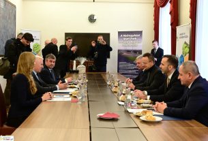 Nyíregyházán beszélt a térség gazdasági fejlődéséről Szijjártó Péter