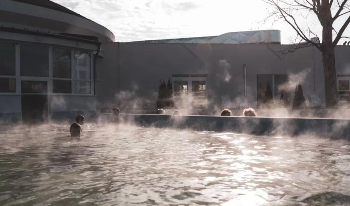 Energetikai fejlesztés kezdődött a kisvárdai gyógyfürdőben