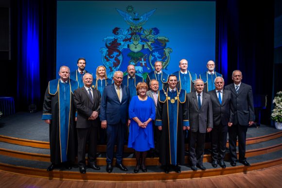 Átadta az elismeréseket Papp László a város napja alkalmából