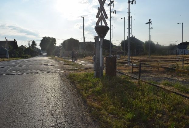 Letörték a vasúti sorompó rúdját Vásárosnaményban