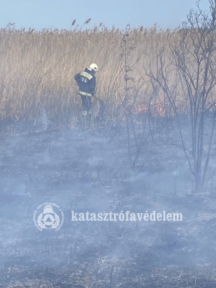 Nádas égett Kabán és Hajdúszováton is