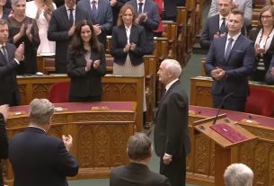 Köztársasági elnökké választották Baka Andrást